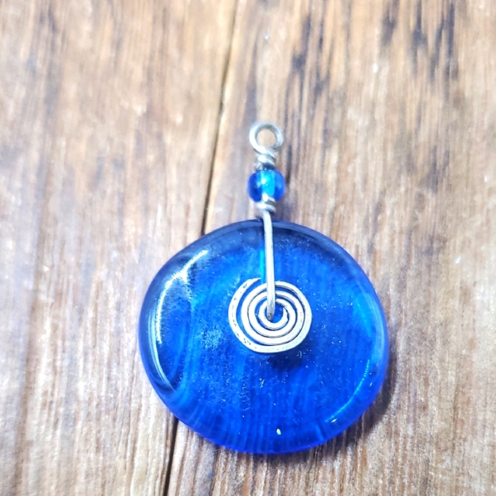 P301 Sterling Blue Artisan Tribal Glass Swirl Pendant